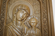 Резная икона «Казанская икона Божией Матери» из бука(арт.И-00001) - уменьшенное фото.№12