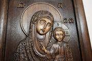 Резная икона «Казанская икона Божией Матери» из лиственницы(арт.И-00031) - уменьшенное фото.№5