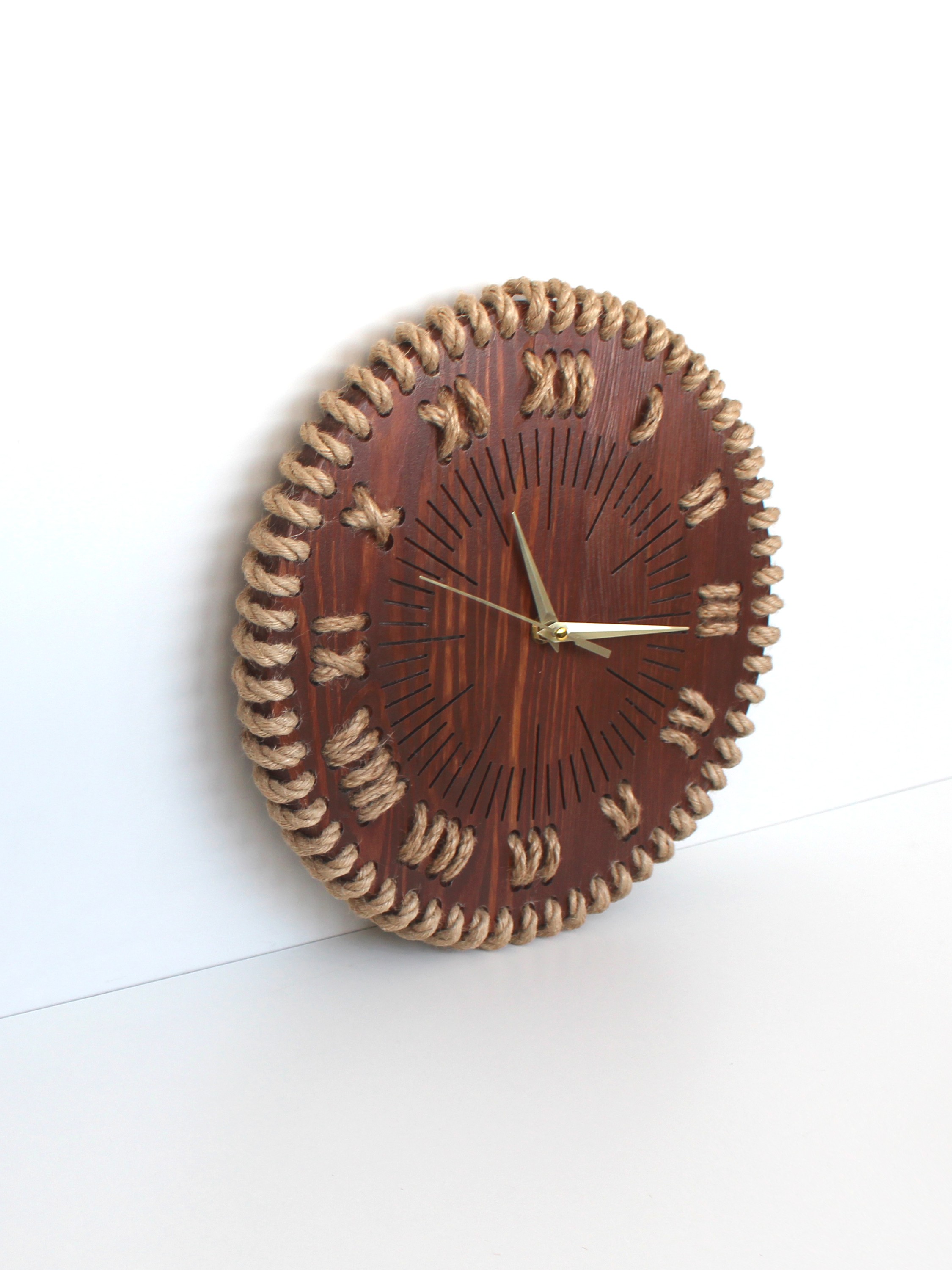 Часы из дерева и джута «Атмосфера»