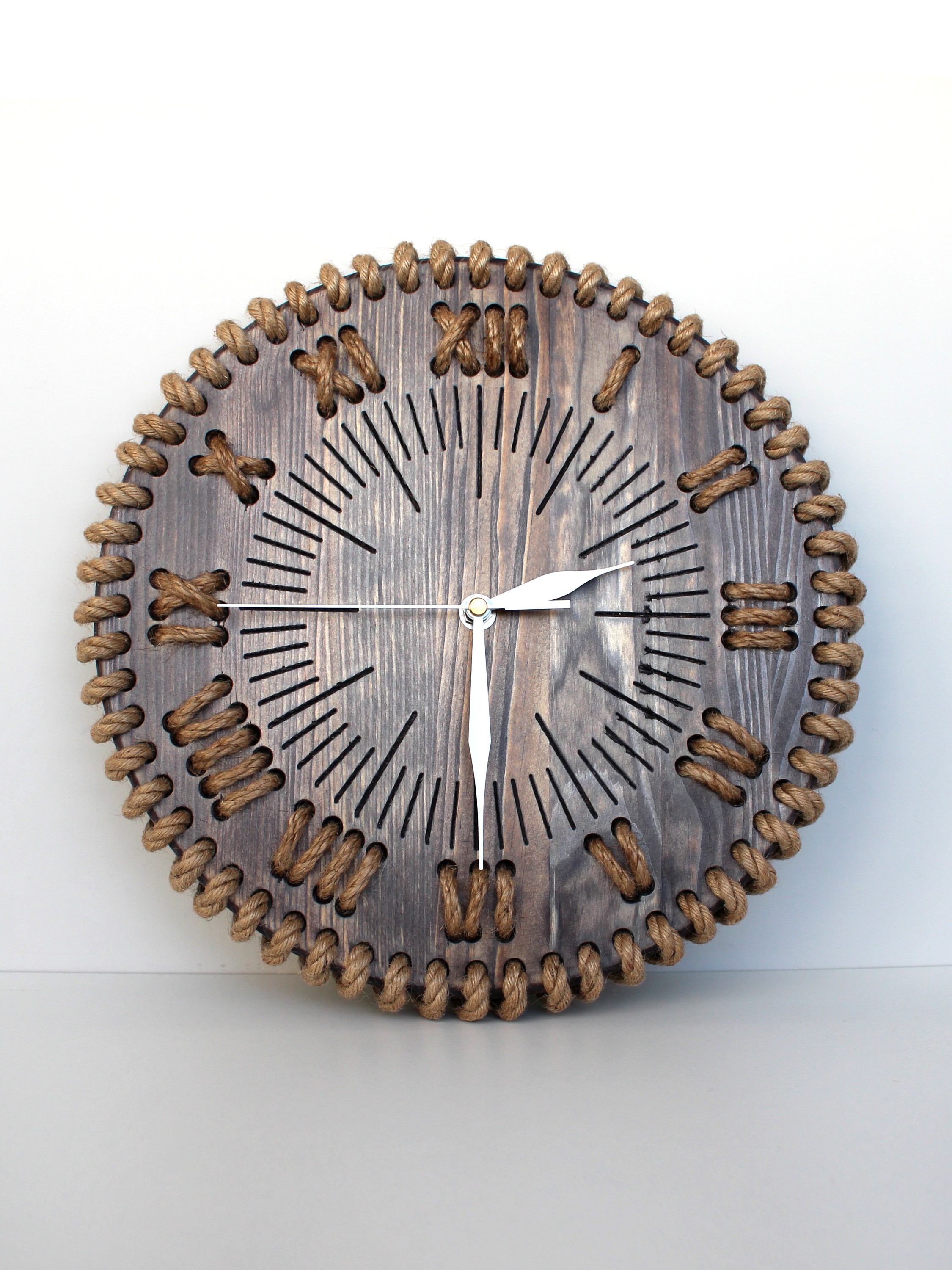 Часы из дерева и джута «Атмосфера»