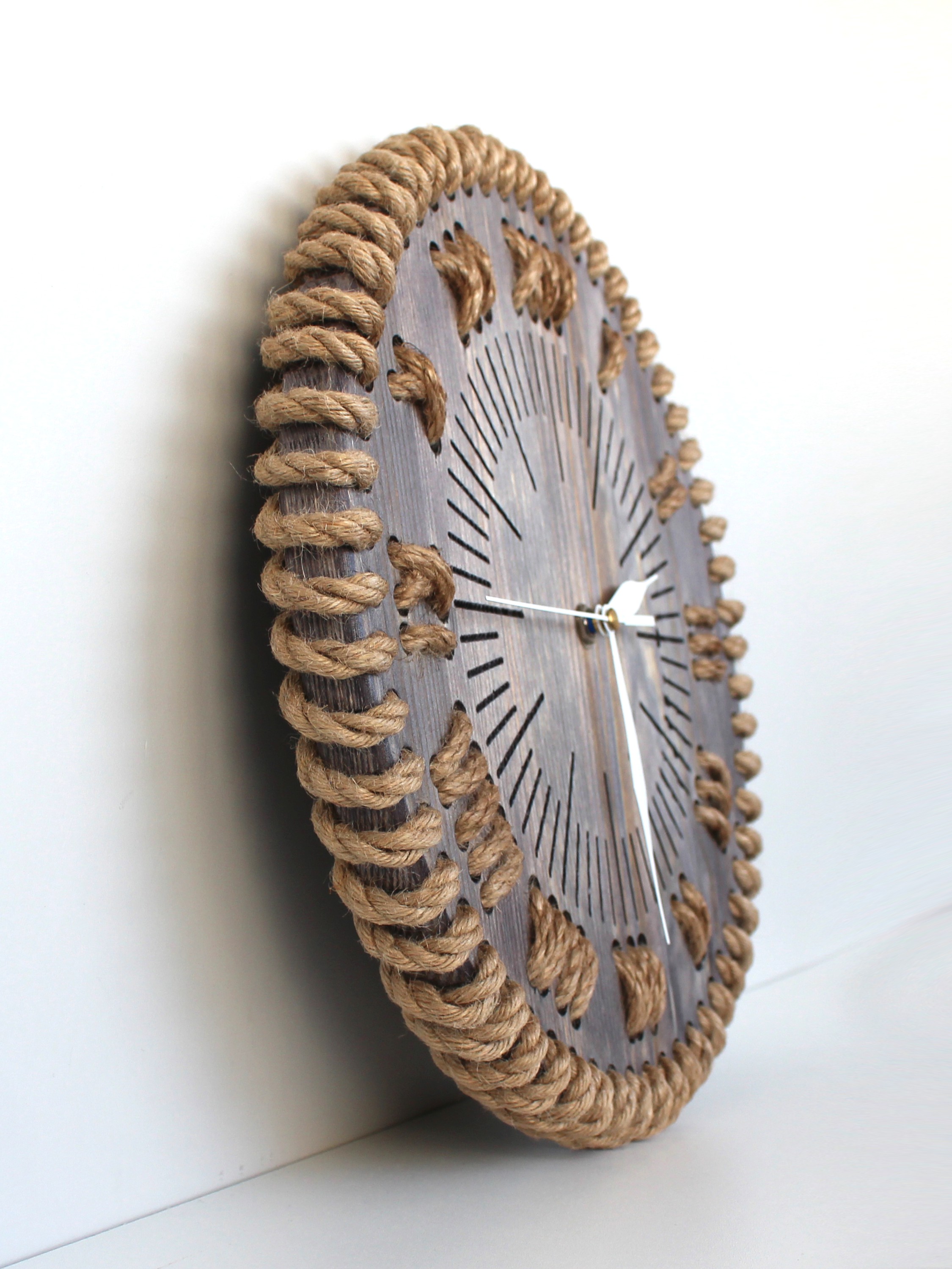 Часы из дерева и джута «Атмосфера»