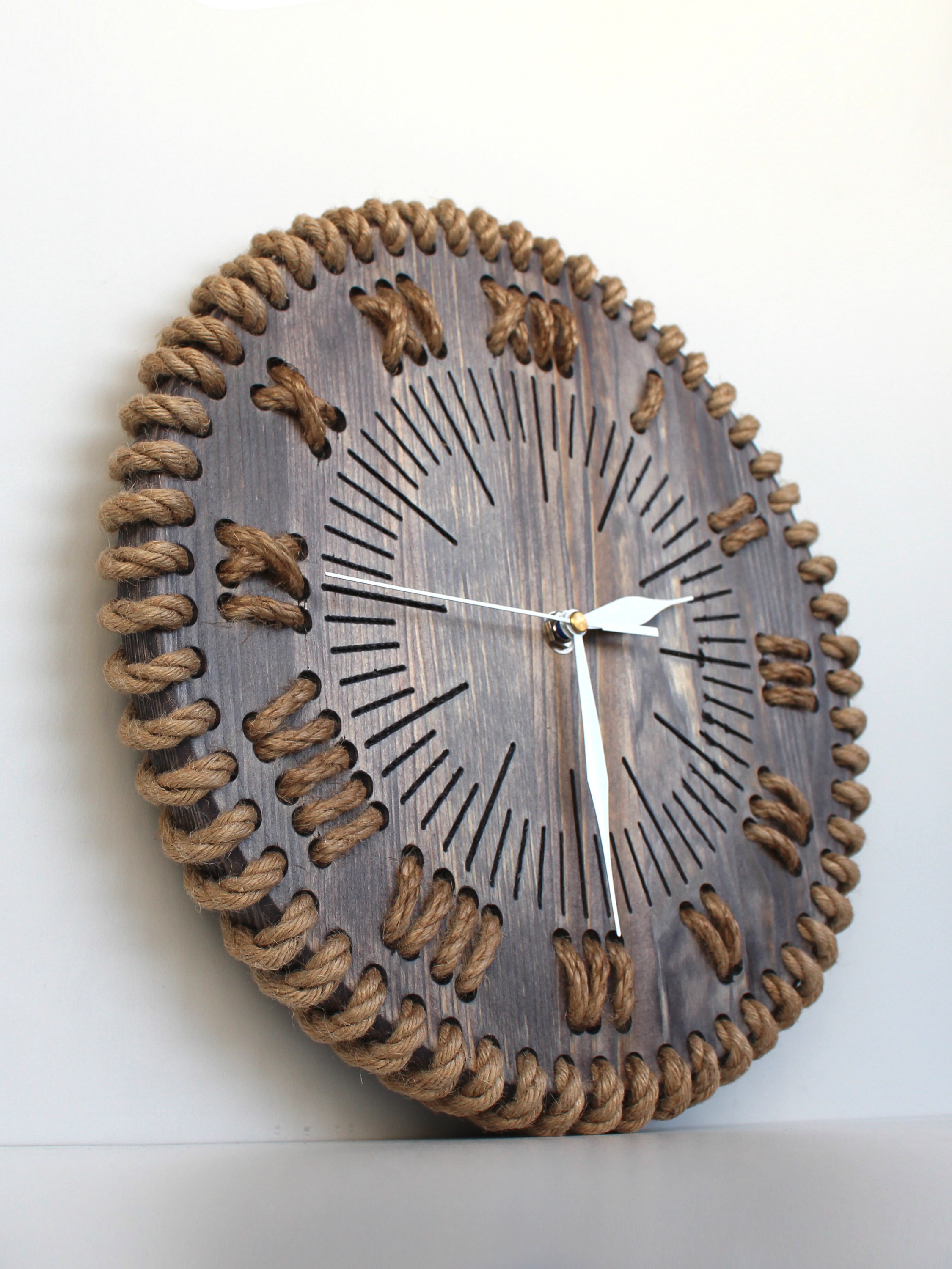 Часы из дерева и джута «Атмосфера»
