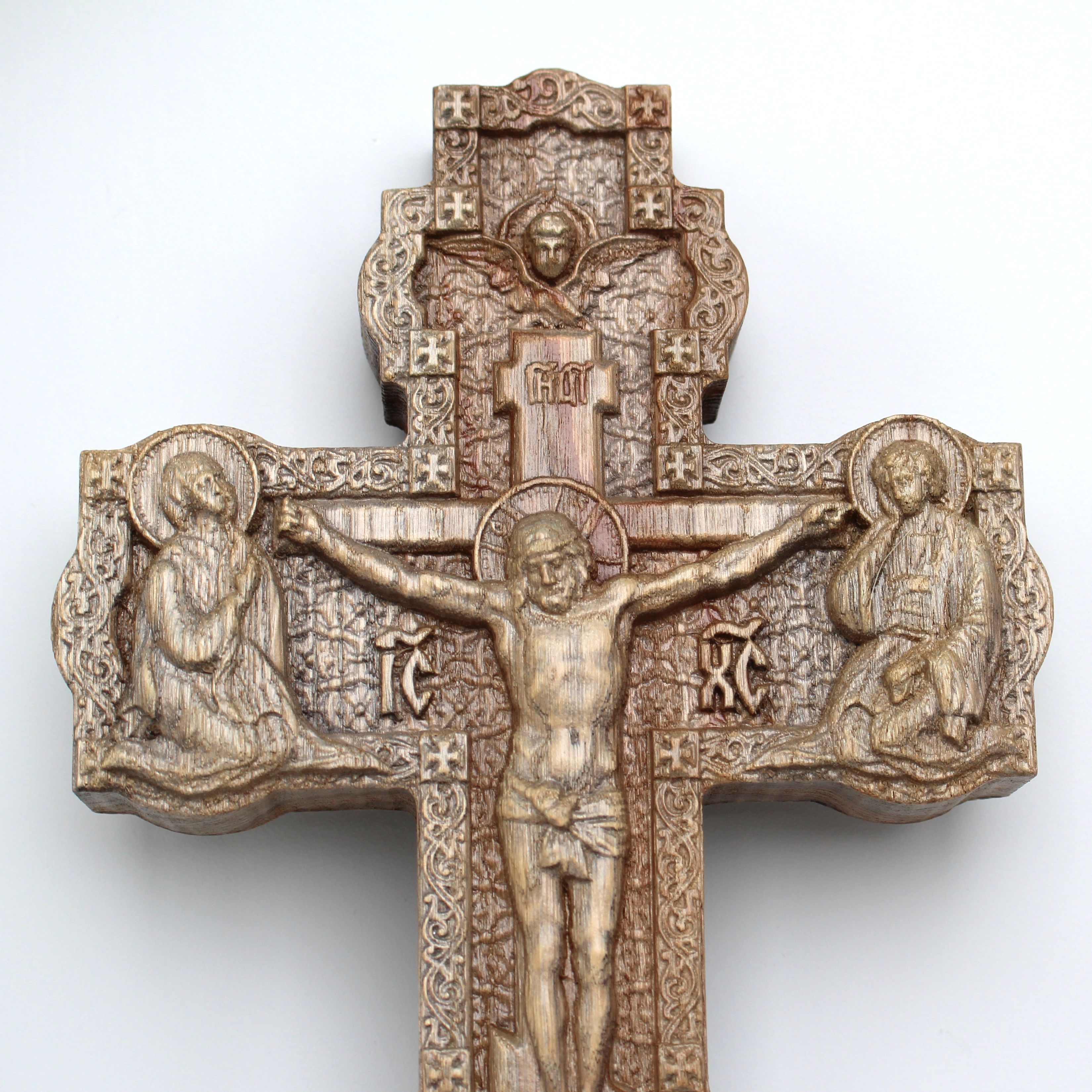 Распятие резное из дуба