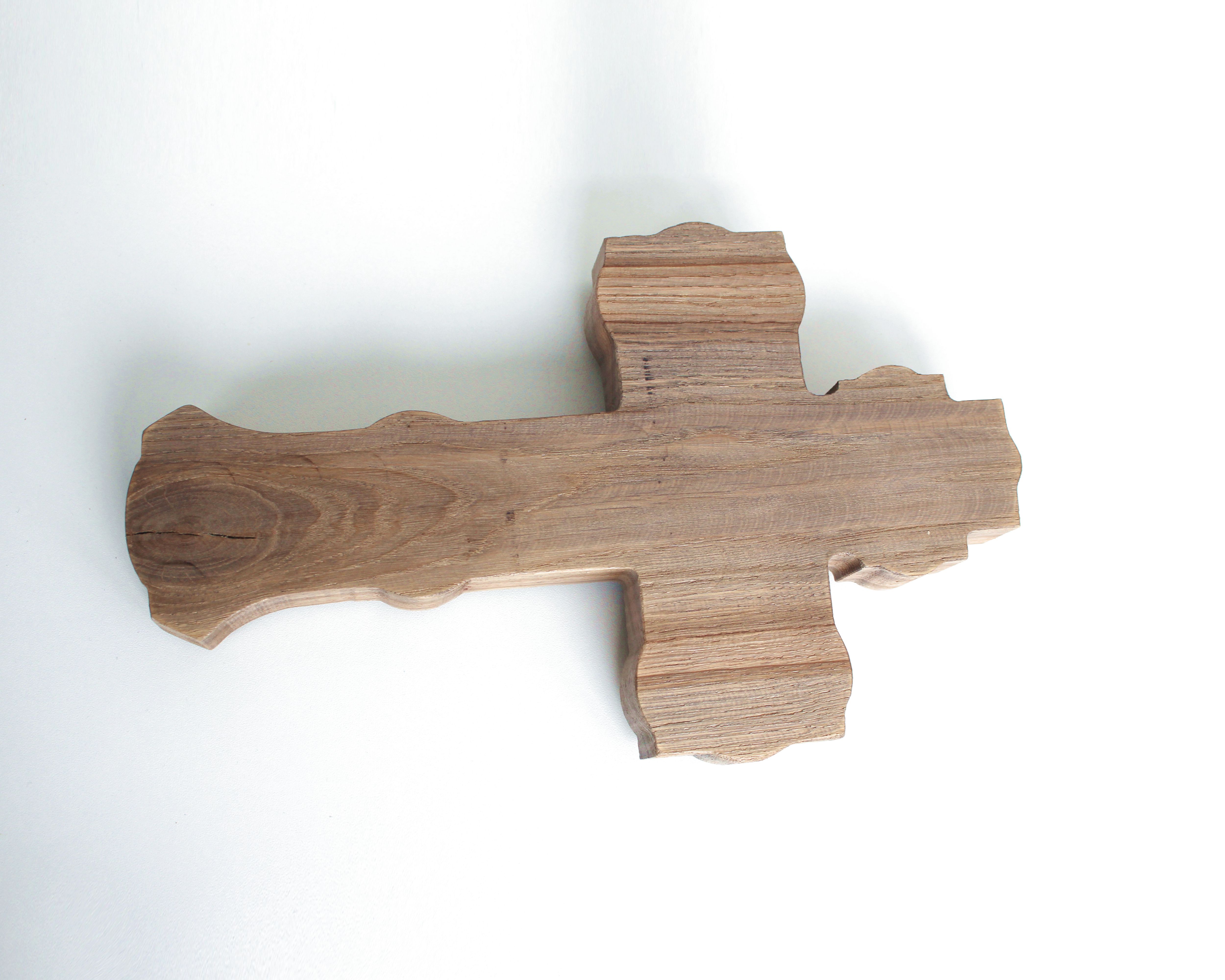 Распятие резное из дуба