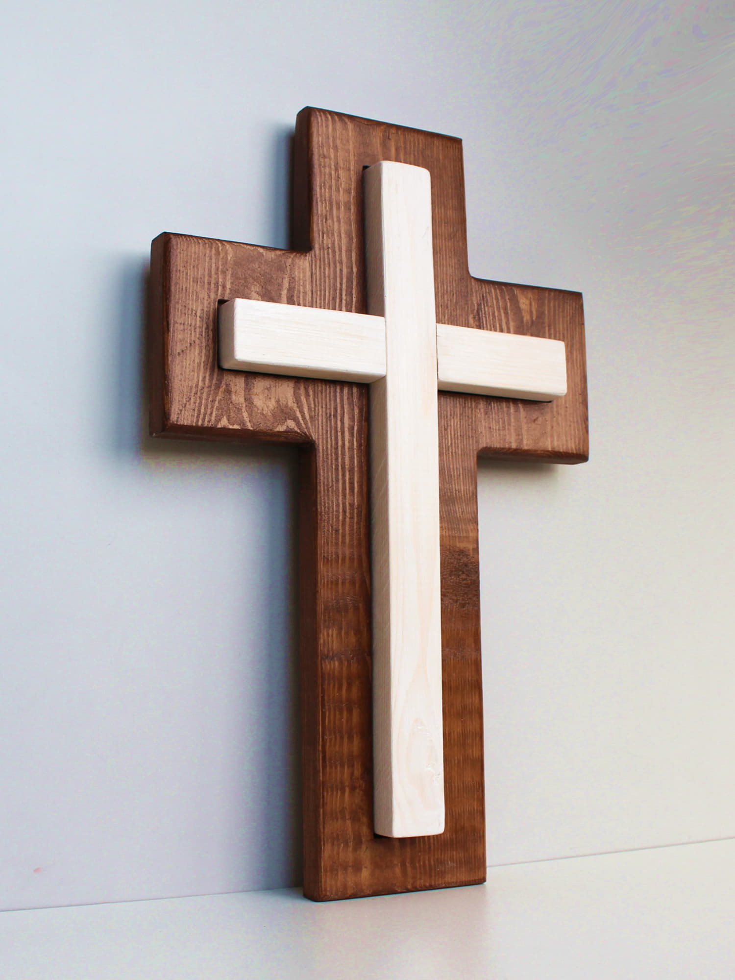 Крест настенный сдвоенный из дерева