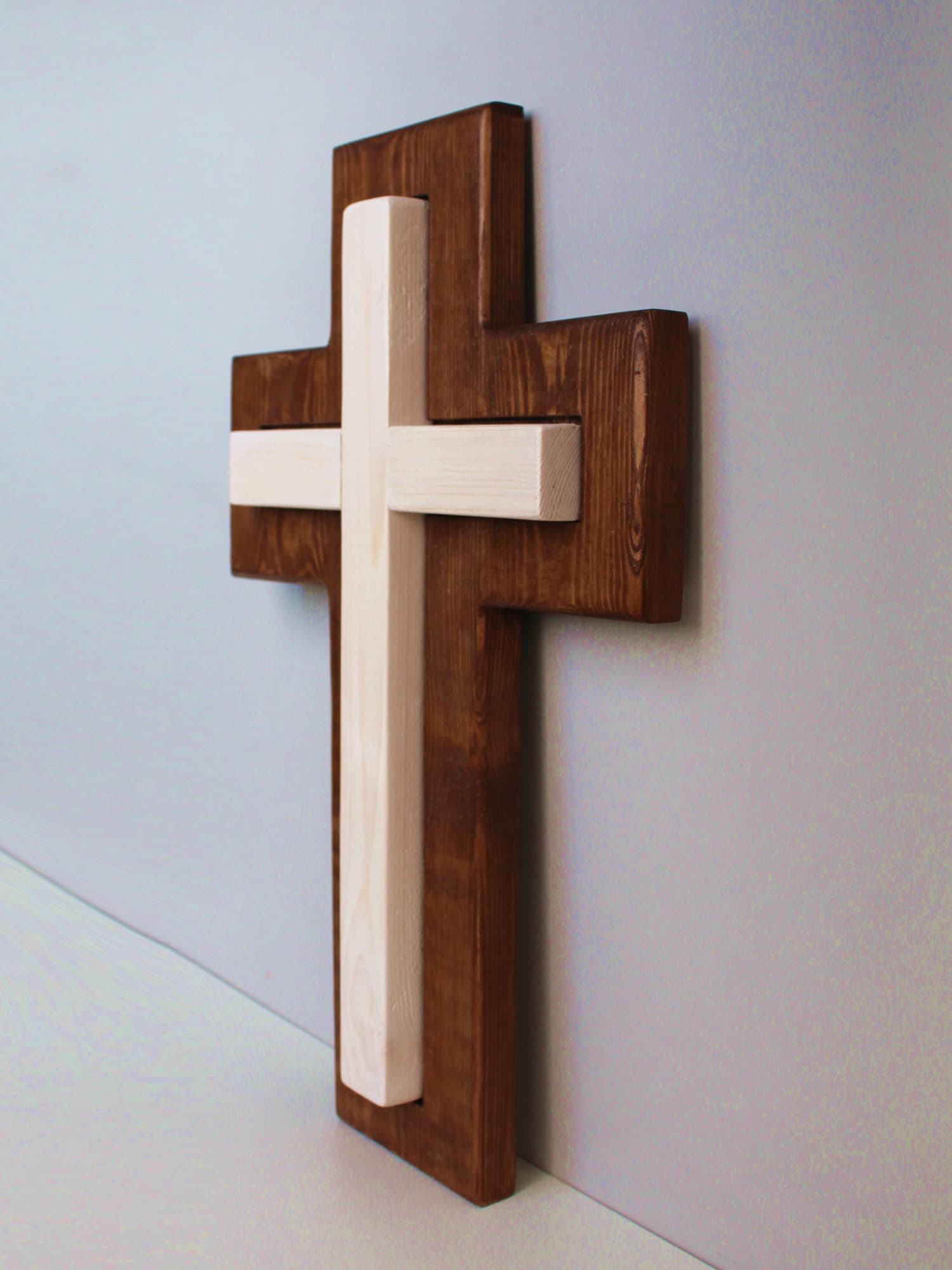 Крест настенный сдвоенный из дерева