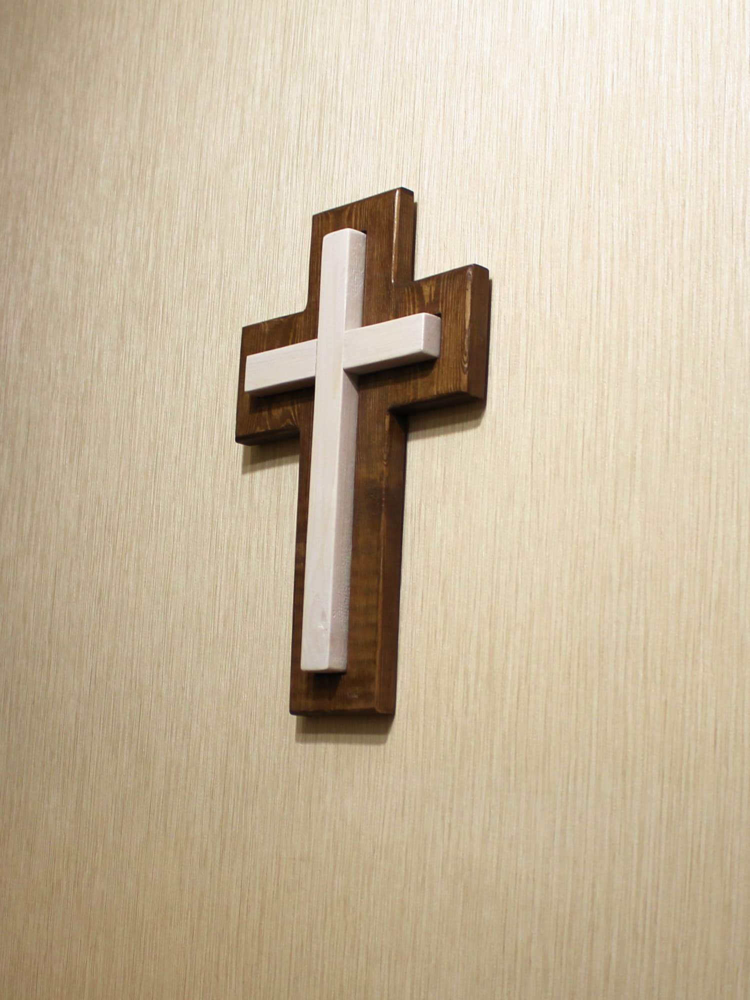 Крест настенный сдвоенный из дерева