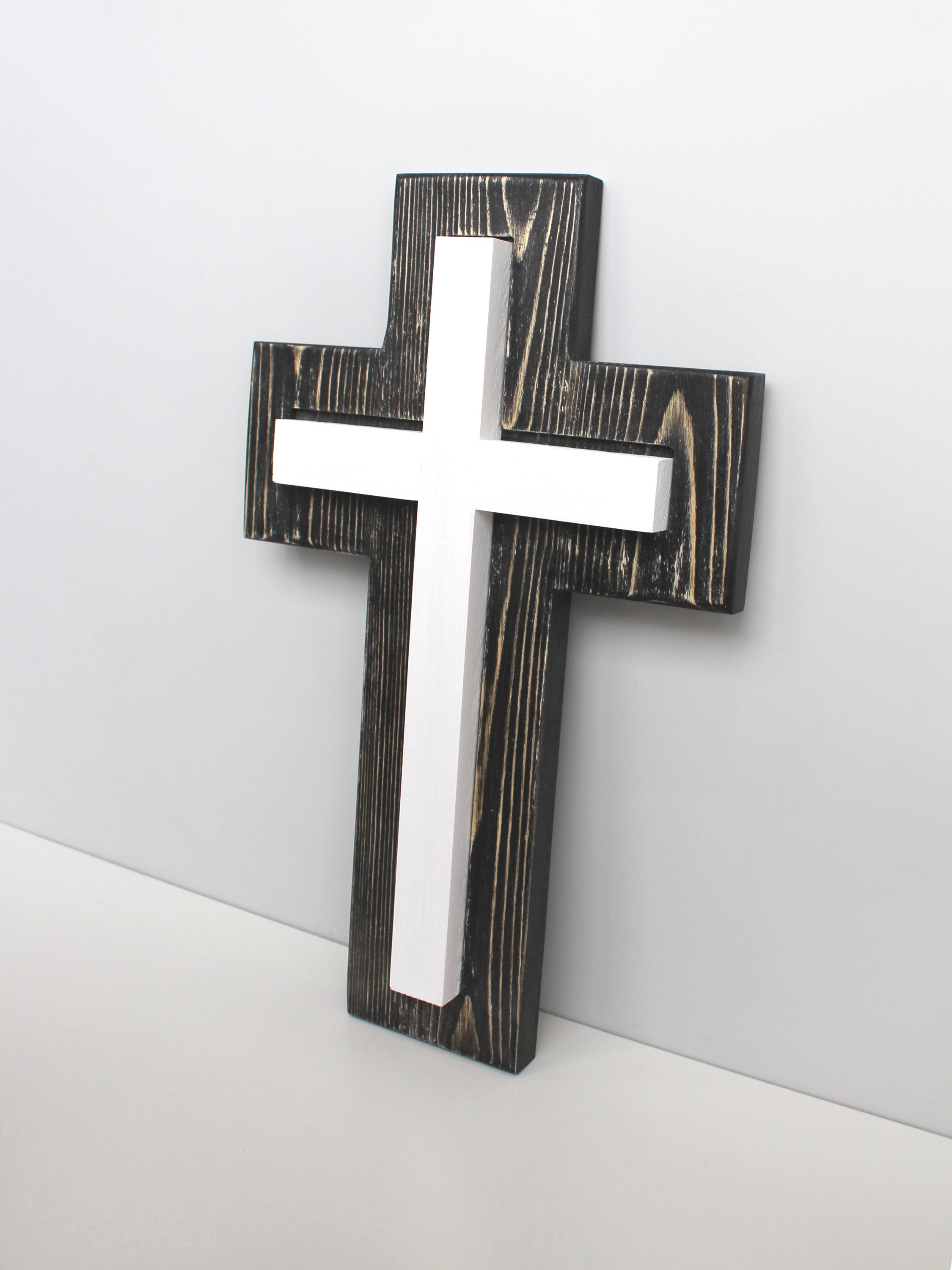 Крест настенный сдвоенный из дерева