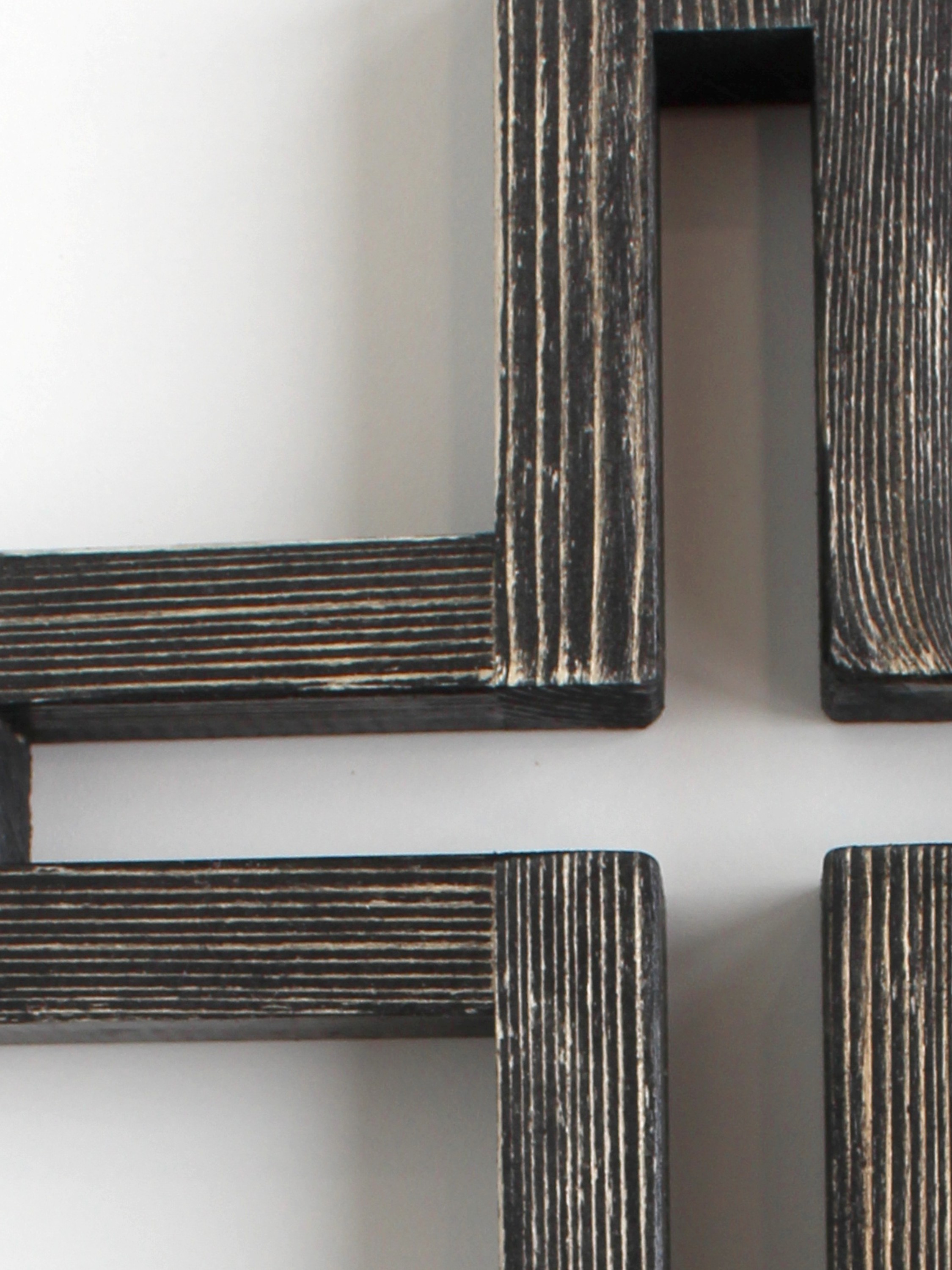 Крест настенный из дерева (полый)