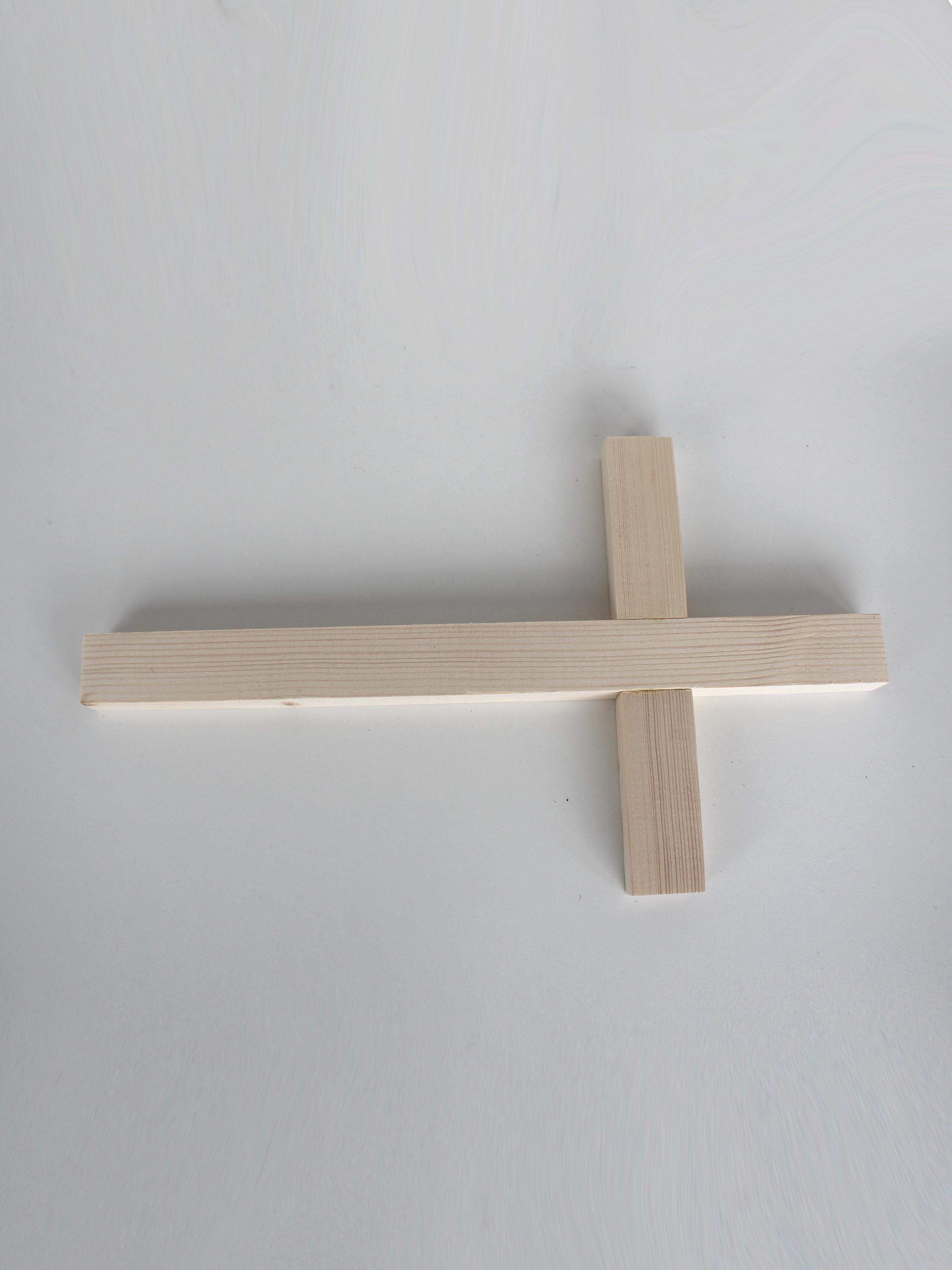 Крест настенный сдвоенный под покраску