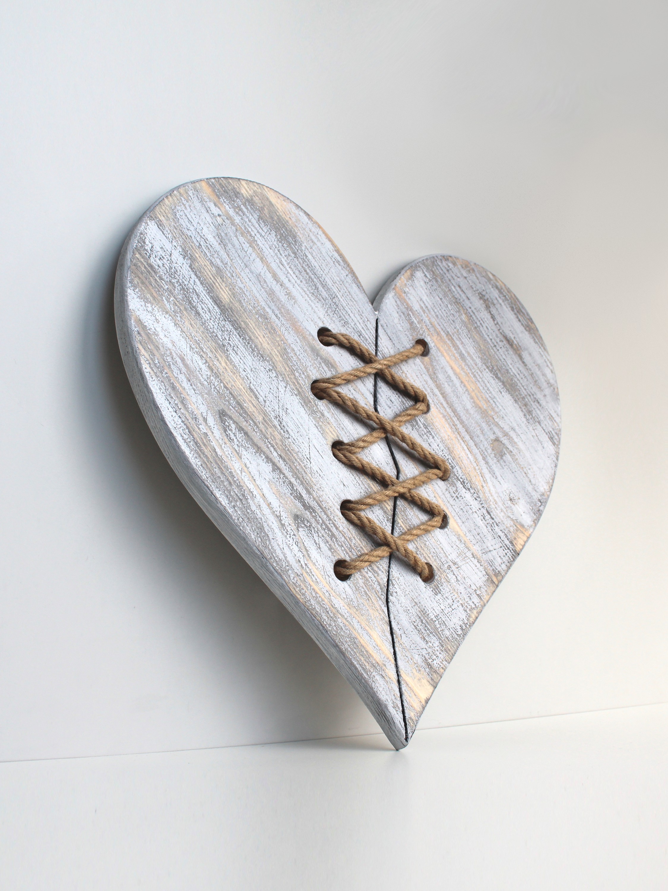 Панно "Разбитое сердце"